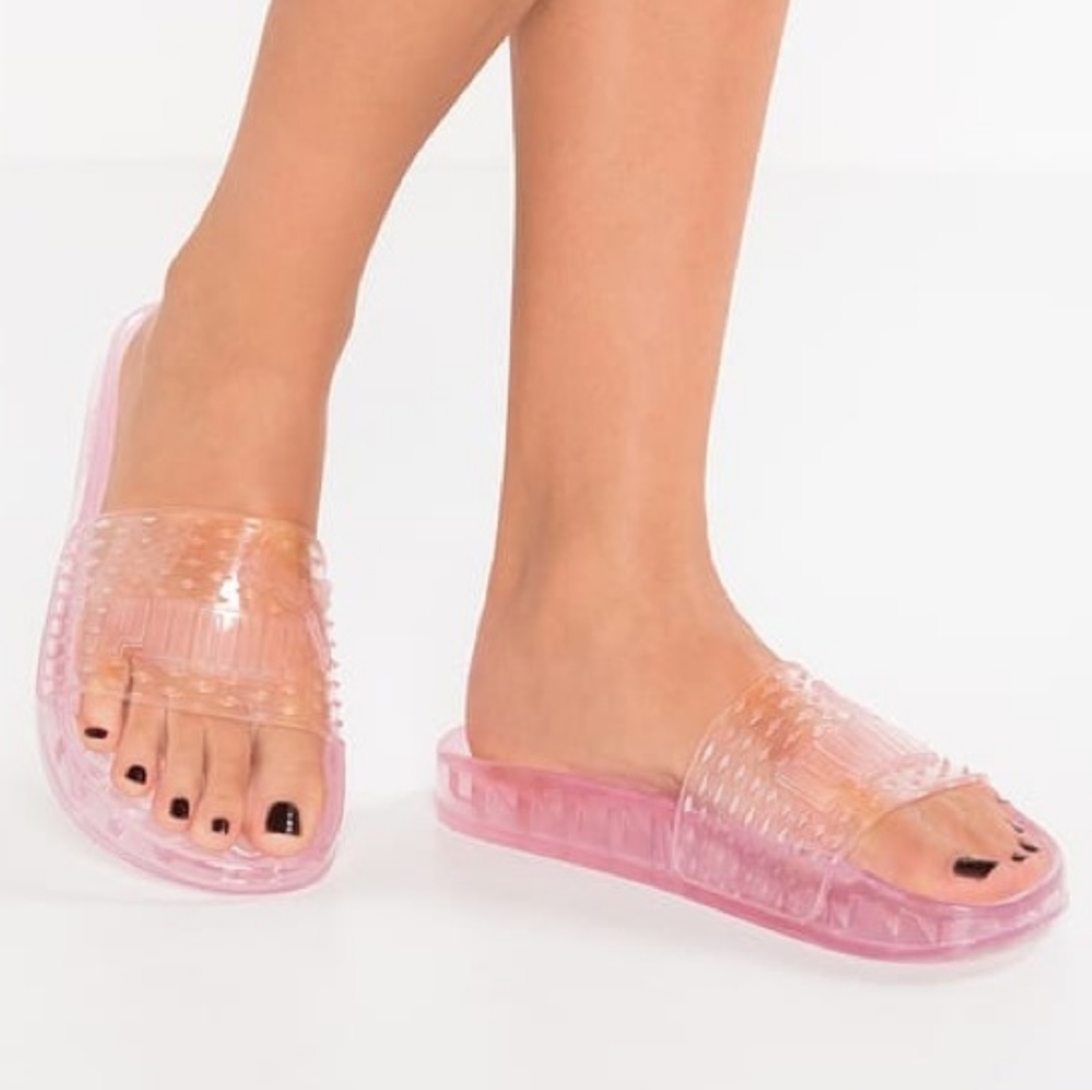 👣PUMA x FENTY x Rhianna Jelly Slides in Prism Pink🐰💜